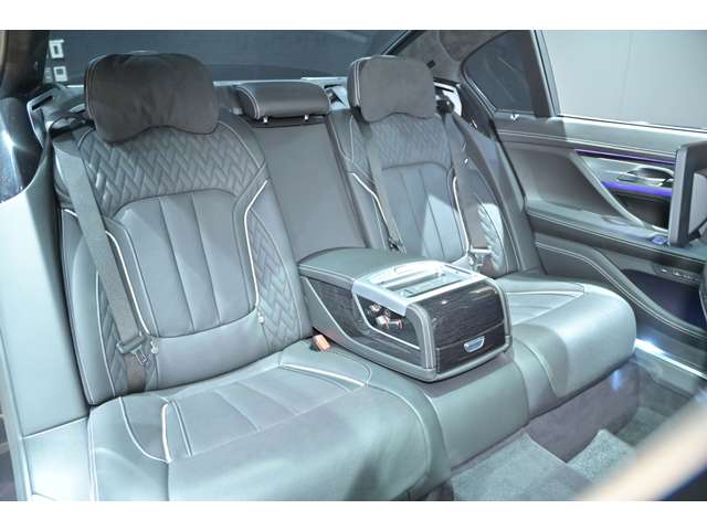 ＢＭＷ ７シリーズ Ｍ７６０ＬＩ Ｘドライブ ４ＷＤ R2年 (関東) 99