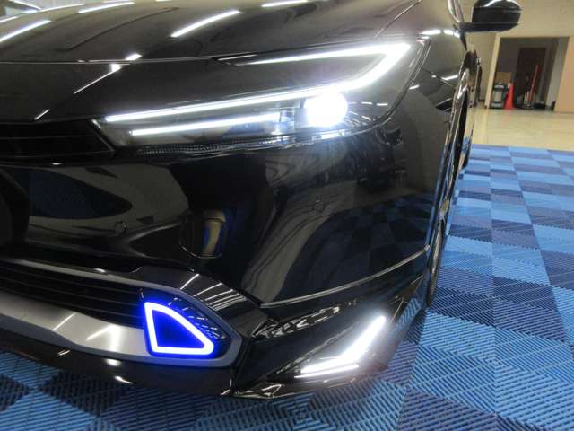 トヨタ プリウス ２．０ Ｚ R5年 (関東) 99