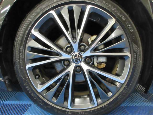 トヨタ プリウス ２．０ Ｚ R5年 (関東) 99