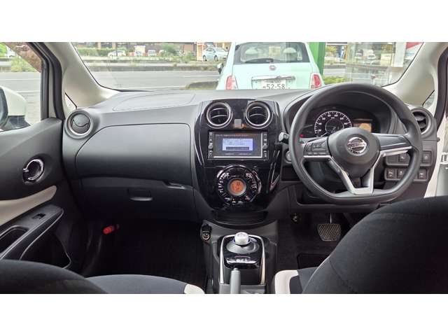 日産 ノート １．２ Ｅ－ＰＯＷＥＲ Ｘ R1年 (関東) 99