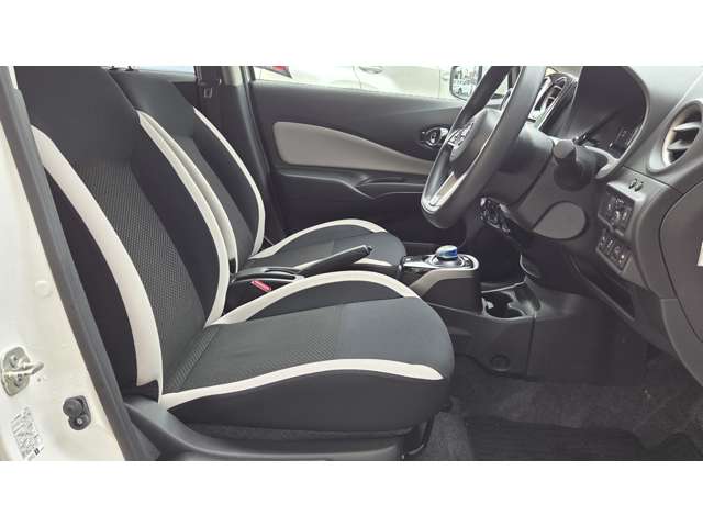 日産 ノート １．２ Ｅ－ＰＯＷＥＲ Ｘ R1年 (関東) 99
