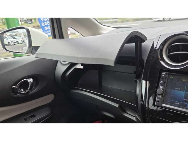 日産 ノート １．２ Ｅ－ＰＯＷＥＲ Ｘ R1年 (関東) 99