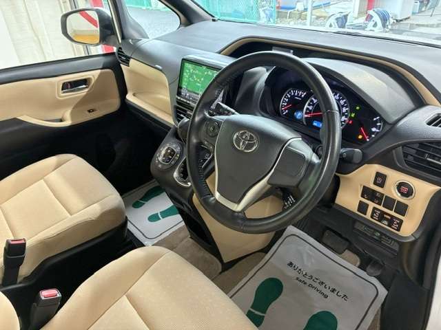 トヨタ ノア ２．０ Ｇ H28年 (関東) 99