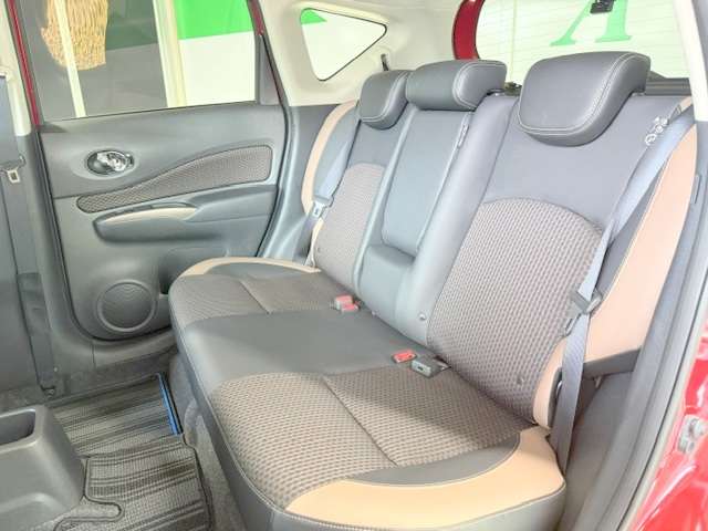 日産 ノート １．２ Ｅ－ＰＯＷＥＲ メダリスト H29年 (関東) 99