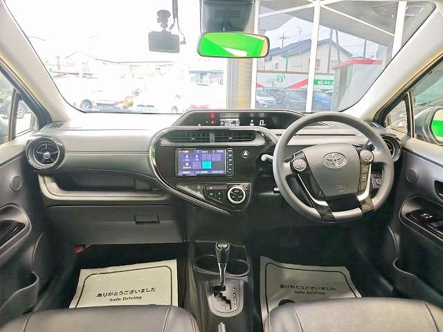 トヨタ アクア １．５ Ｓ スタイルブラック R1年 (関東) 99