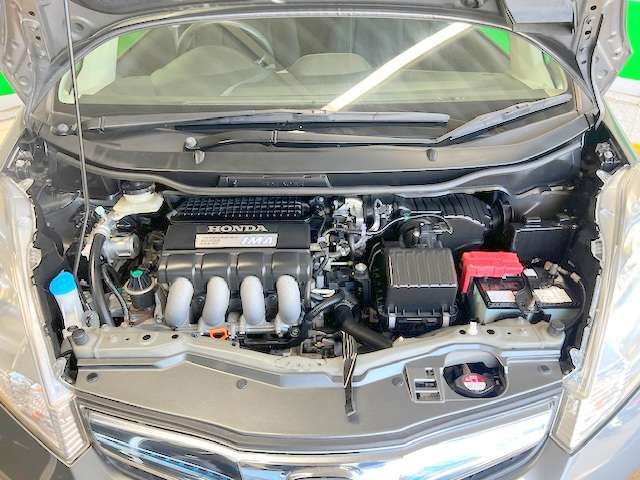 ホンダ フィット　ハイブリッド １．５ ＲＳ ファインスタイル H25年 (関東) 99