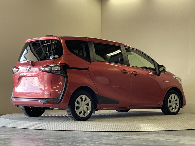 トヨタ シエンタ　ハイブリッド ハイブリッド １．５ Ｇ H27年 (甲信越・北陸) 99