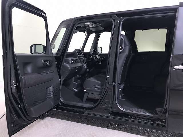 ホンダ Ｎ　ＢＯＸ カスタム ６６０ R8年 (近畿) 99