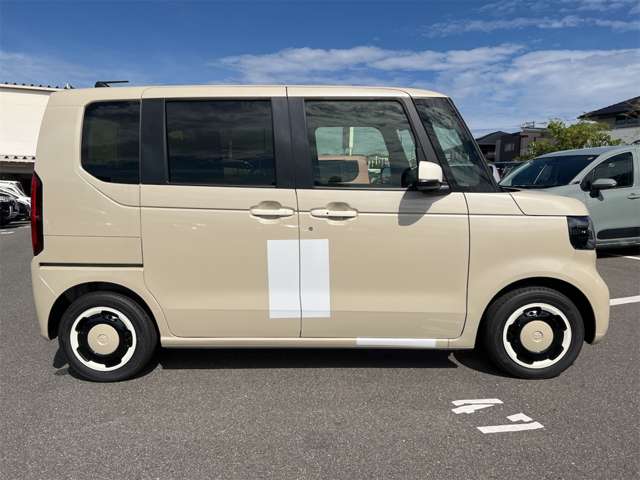ホンダ Ｎ　ＢＯＸ ６６０ ファッションスタイル モノトーン R8年 () 99