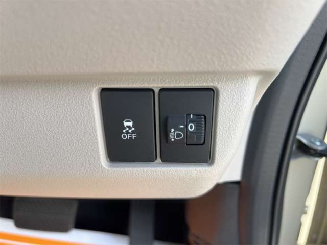 ホンダ Ｎ　ＢＯＸ ６６０ ファッションスタイル モノトーン R8年 () 99