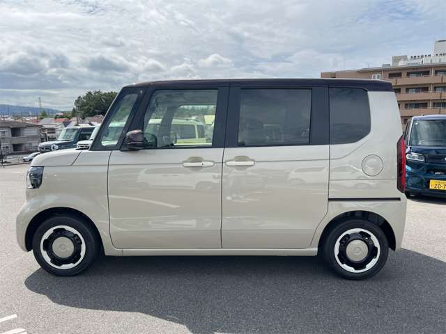ホンダ Ｎ　ＢＯＸ ６６０ ファッションスタイル ２トーン R8年 () 99