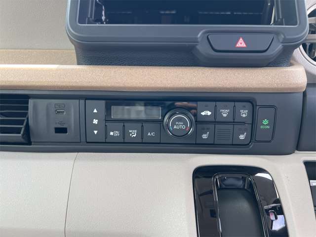 ホンダ Ｎ　ＢＯＸ ６６０ ファッションスタイル ２トーン R8年 () 99