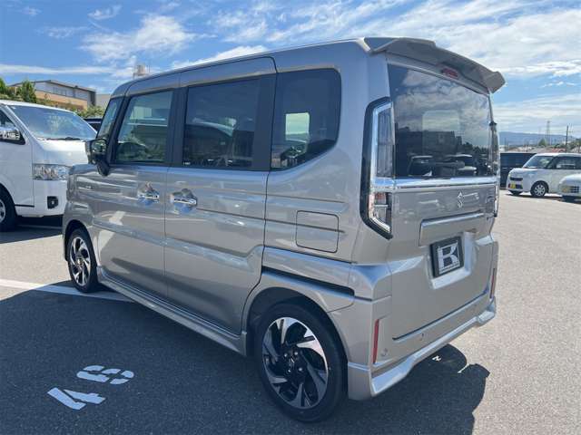 スズキ スペーシア　ギア ６６０ カスタム ハイブリッド ＸＳターボ R8年 () 99