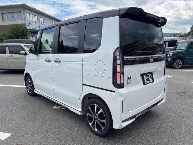 ホンダ Ｎ　ＢＯＸ カスタム ６６０ コーディネートスタイル ２トーン R8年 () 99