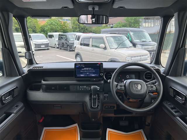 ホンダ Ｎ　ＢＯＸ カスタム ６６０ コーディネートスタイル ２トーン R8年 () 99