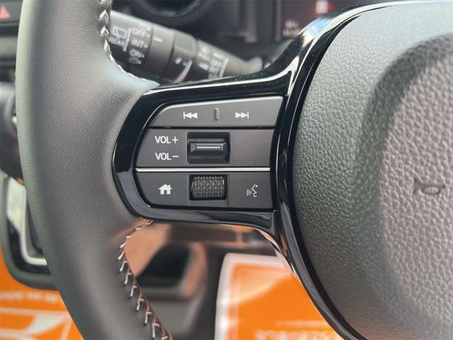 ホンダ Ｎ　ＢＯＸ カスタム ６６０ コーディネートスタイル ２トーン R8年 () 99
