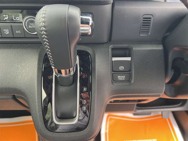 ホンダ Ｎ　ＢＯＸ カスタム ６６０ コーディネートスタイル ２トーン R8年 () 99