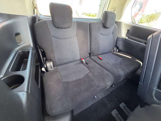 日産 セレナ ２．０ ２０Ｘ Ｓ－ＨＹＢＲＩＤ H25年 (近畿) 99