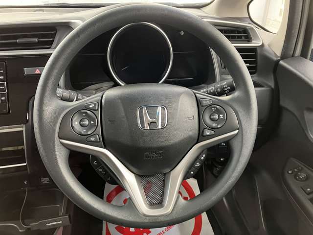ホンダ フィット　ハイブリッド １．５ ハイブリッド Ｆ コンフォートエディション ４ＷＤ R1年 (東北) 99