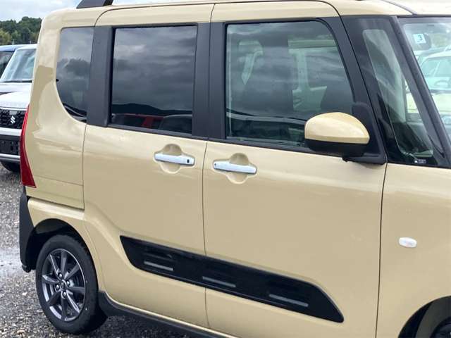 ダイハツ タント ６６０ ファンクロス R7年 (東海) 99
