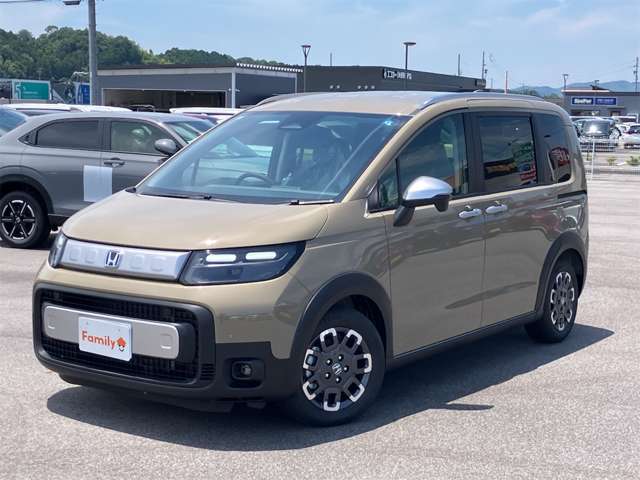 ホンダ フリード　ハイブリッド １．５ Ｅ：ＨＥＶ クロスター R8年 (東海) 99