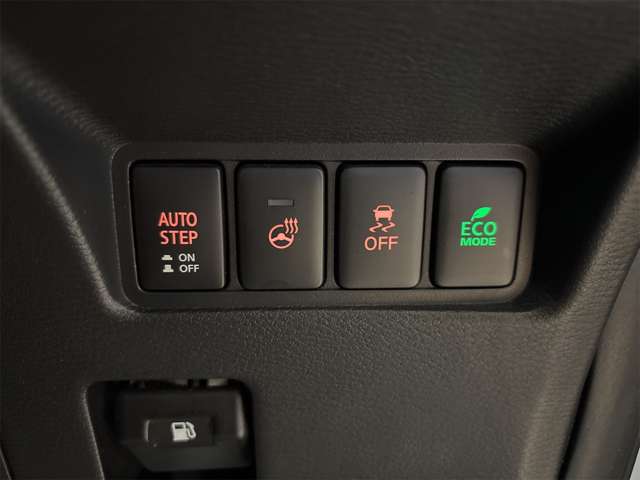 三菱 デリカ　Ｄ：５ ２．２ Ｐ ディーゼルターボ ４ＷＤ R6年 (近畿) 99