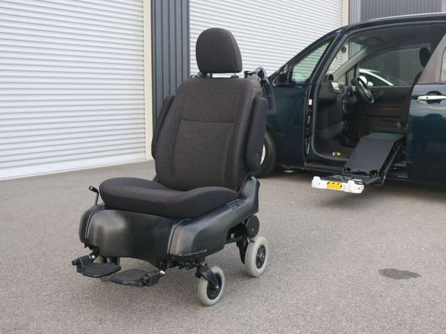 トヨタ ポルテ １．５ Ｆ ウェルキャブ サイドアクセス車 脱着シート仕様 Ａタイプ 手動式 H29年 (近畿) 99