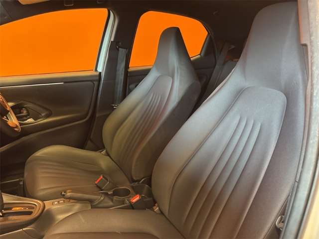 トヨタ ヤリス １．０ Ｘ R3年 (近畿) 99