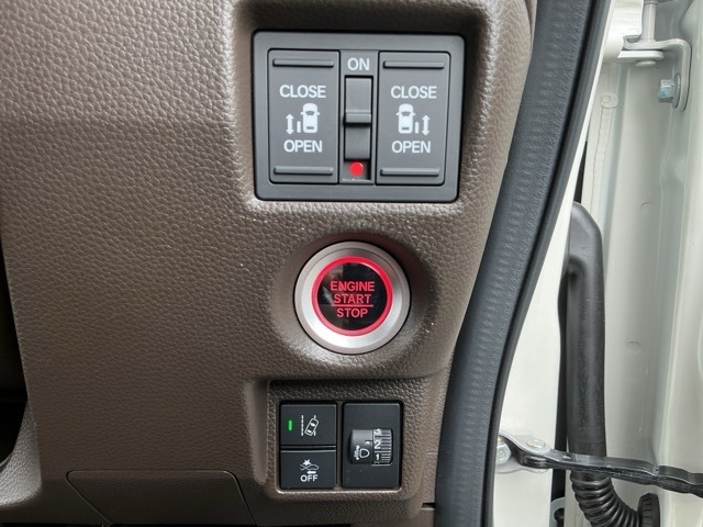 ホンダ Ｎ　ＢＯＸ ６６０ Ｌ R4年 (近畿) 99
