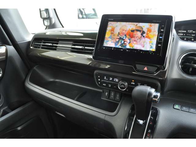 ホンダ Ｎ　ＢＯＸ カスタム ６６０ Ｇ Ｌ ホンダセンシング R1年 (近畿) 99