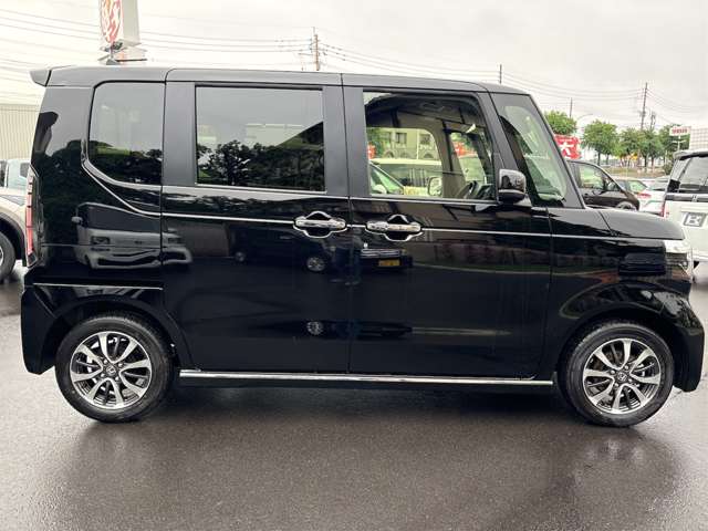 ホンダ Ｎ　ＢＯＸ カスタム ６６０ R8年 (九州・沖縄) 99