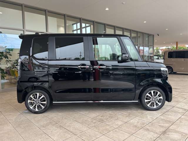 ホンダ Ｎ　ＢＯＸ カスタム ６６０ R8年 (九州・沖縄) 99