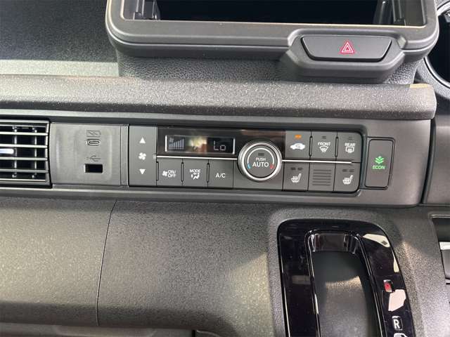 ホンダ Ｎ　ＢＯＸ カスタム ６６０ R8年 (九州・沖縄) 99