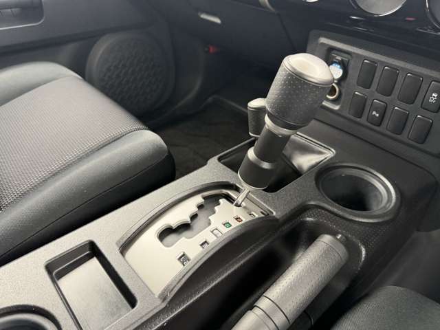 トヨタ ＦＪ　クルーザー ４．０ カラーパッケージ ４ＷＤ H23年 () 99