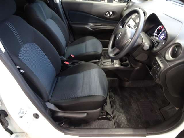 日産 ノート １．２ Ｘ ＤＩＧ－Ｓ H26年 () 99
