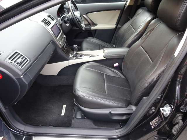 トヨタ アベンシスワゴン ２．０ ＬＩ H24年 () 99