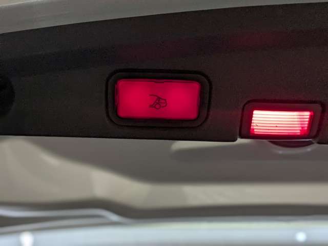 メルセデスベンツ Ｅクラスカブリオレ Ｅ２００ スポーツ H30年 () 99