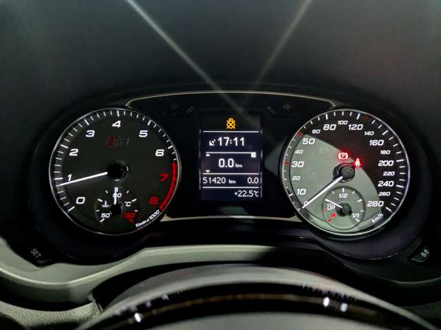 アウディ Ｓ１　スポーツバック ２．０ ４ＷＤ H29年 (関東) 99