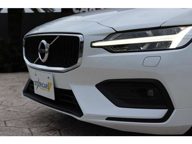 ボルボ Ｖ６０ Ｔ５　モメンタム R1年 () 99