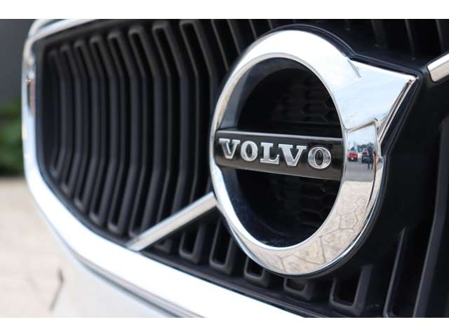 ボルボ Ｖ６０ Ｔ５　モメンタム R1年 () 99