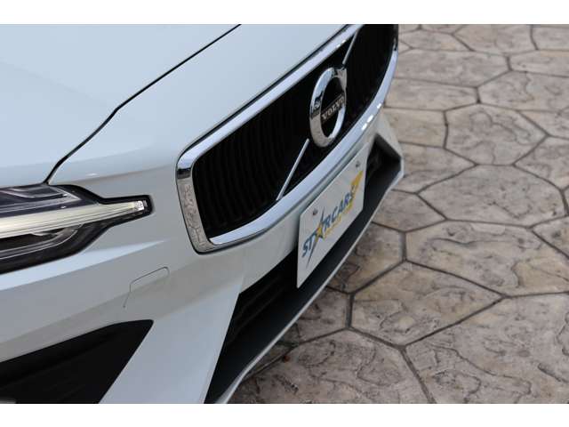ボルボ Ｖ６０ Ｔ５　モメンタム R1年 () 99