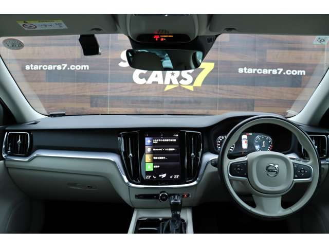 ボルボ Ｖ６０ Ｔ５　モメンタム R1年 () 99