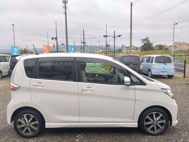 日産 デイズ ６６０ ハイウェイスターＧターボ ４ＷＤ H28年 (東北) 99
