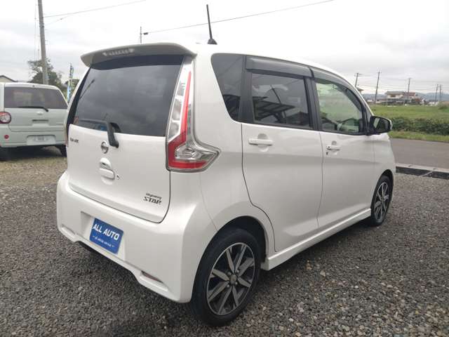 日産 デイズ ６６０ ハイウェイスターＧターボ ４ＷＤ H28年 (東北) 99
