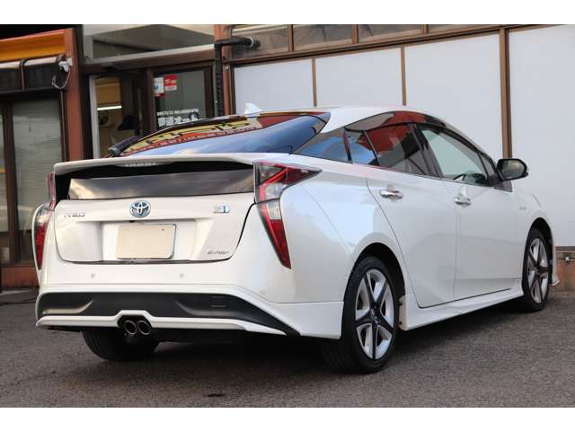 トヨタ プリウス １．８ Ａ ツーリングセレクション Ｅ－ＦＯＵＲ ４ＷＤ H28年 (東北) 99