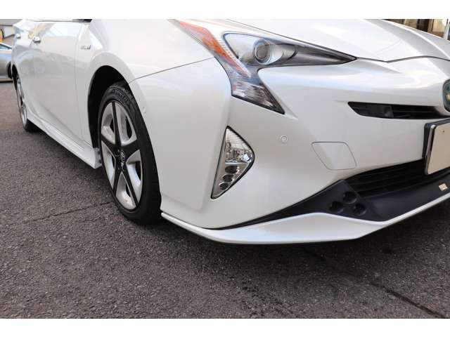 トヨタ プリウス １．８ Ａ ツーリングセレクション Ｅ－ＦＯＵＲ ４ＷＤ H28年 (東北) 99
