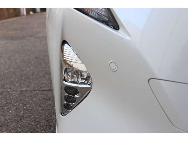 トヨタ プリウス １．８ Ａ ツーリングセレクション Ｅ－ＦＯＵＲ ４ＷＤ H28年 (東北) 99