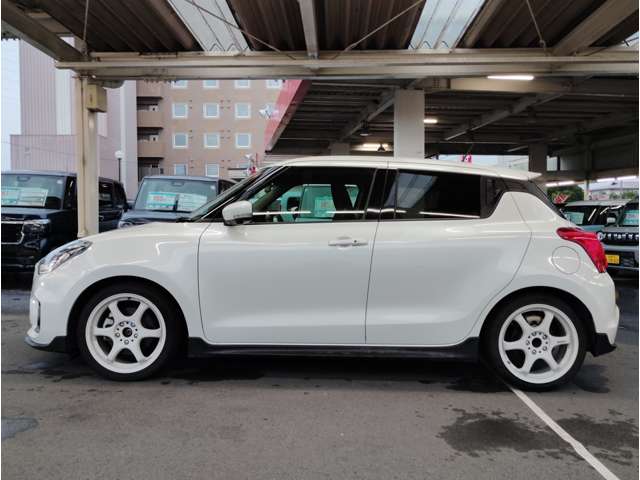 スズキ スイフト スポーツ １．４ R5年 (東海) 99