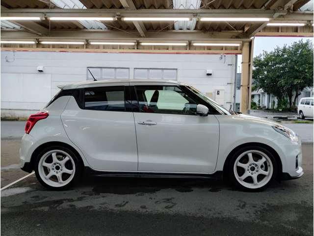 スズキ スイフト スポーツ １．４ R5年 (東海) 99