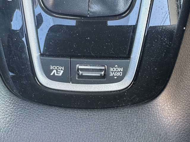 トヨタ カローラ　ツーリング　ハイブリッド １．８ ハイブリッド Ｘ R7年 (東海) 99
